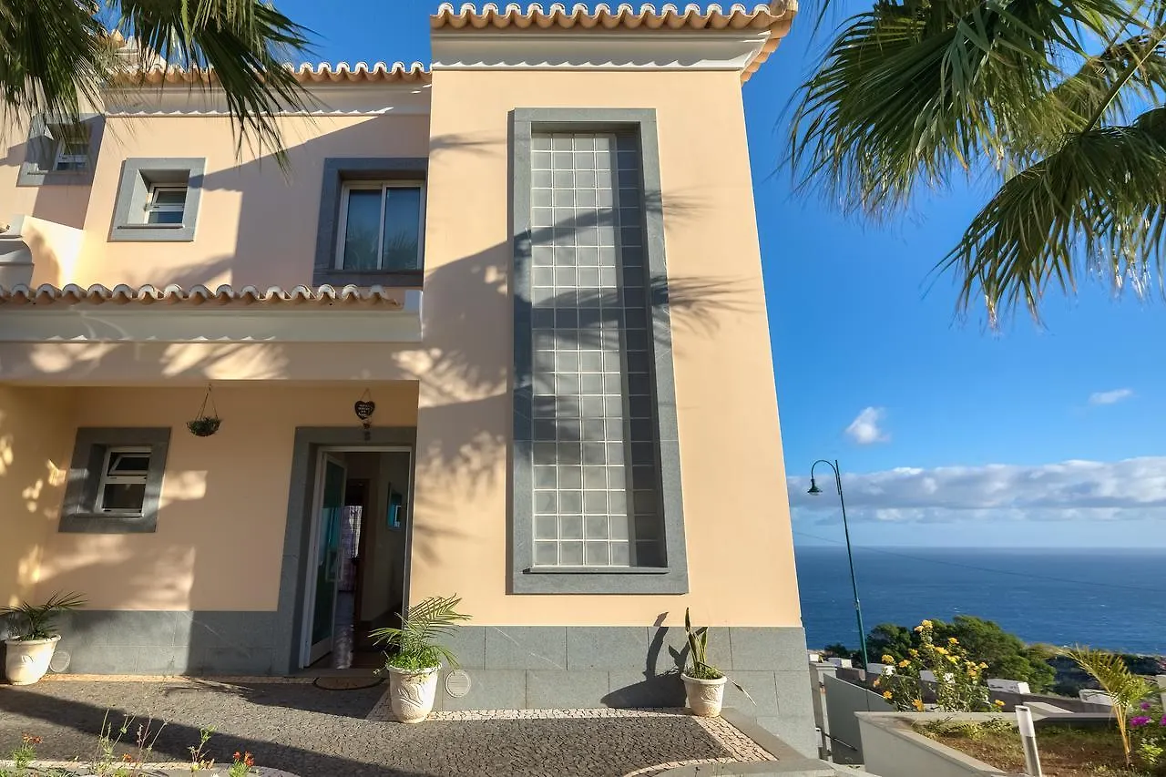 Villa Araujo Da Costa By Hr Madeira Garajau 0*,