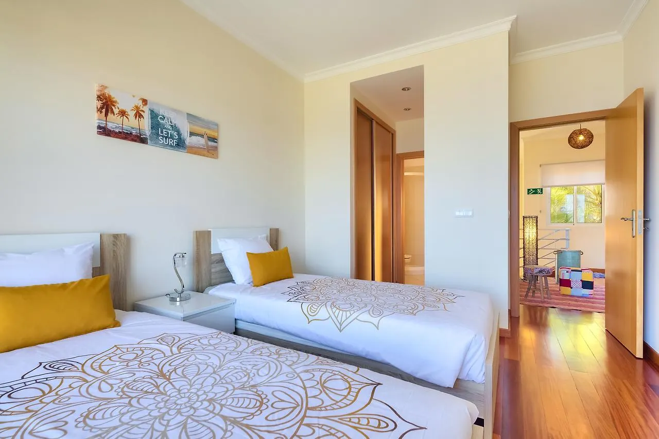 Villa Araujo Da Costa By Hr Madeira Garajau